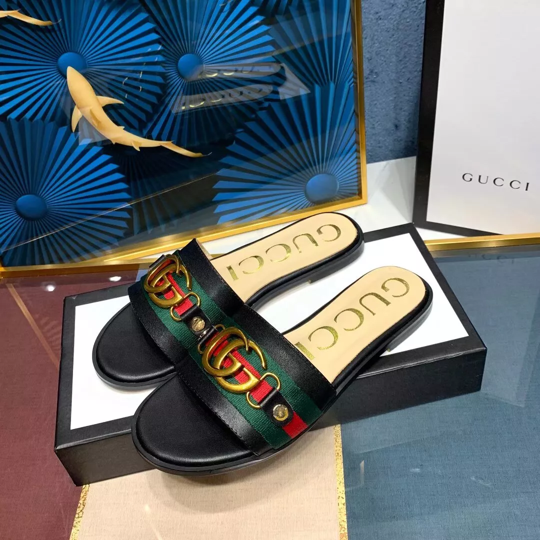 Gucci Slippers For Women Timeless 9098