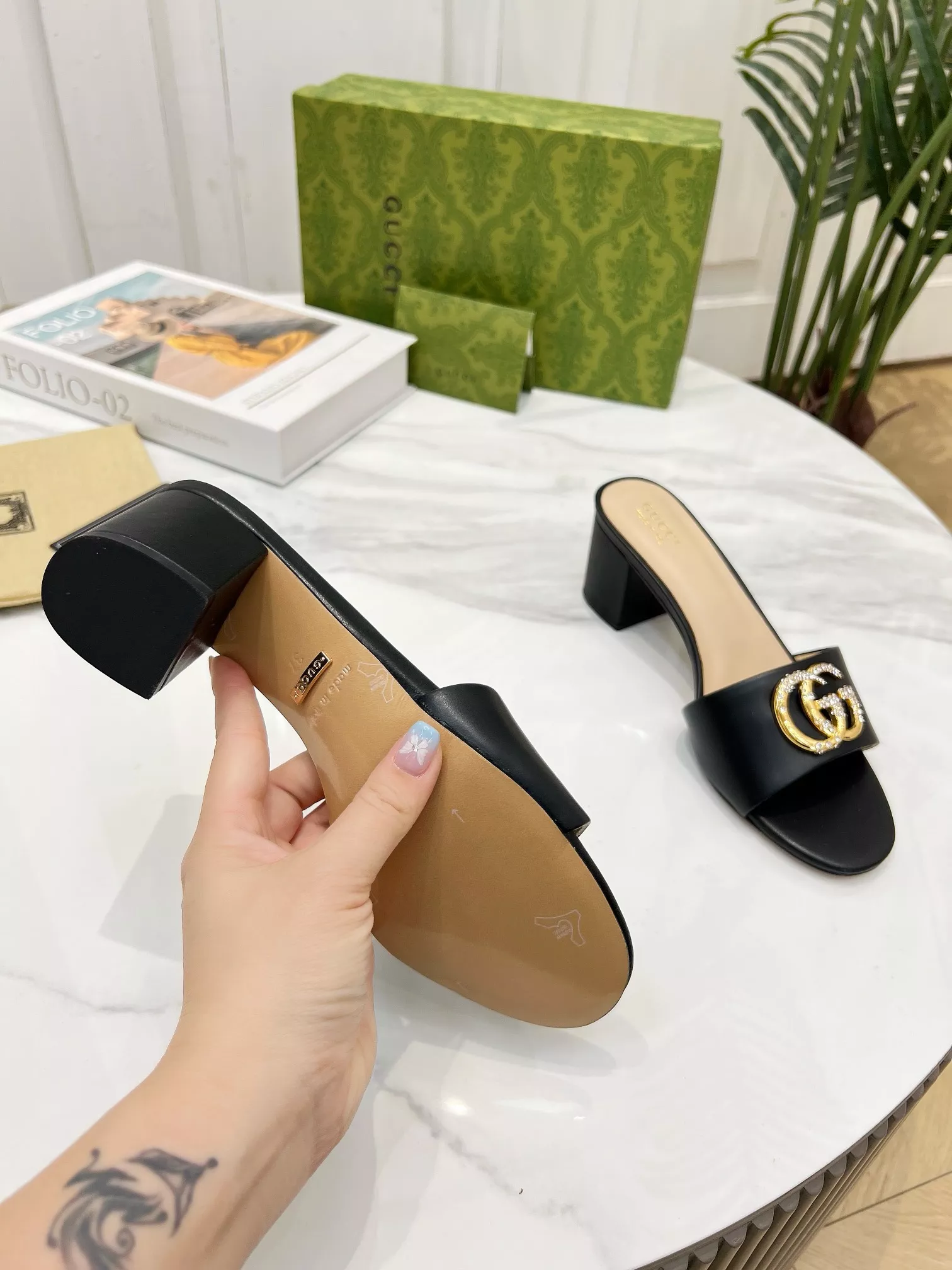 Gucci Slippers For Women Trendsetting 2298