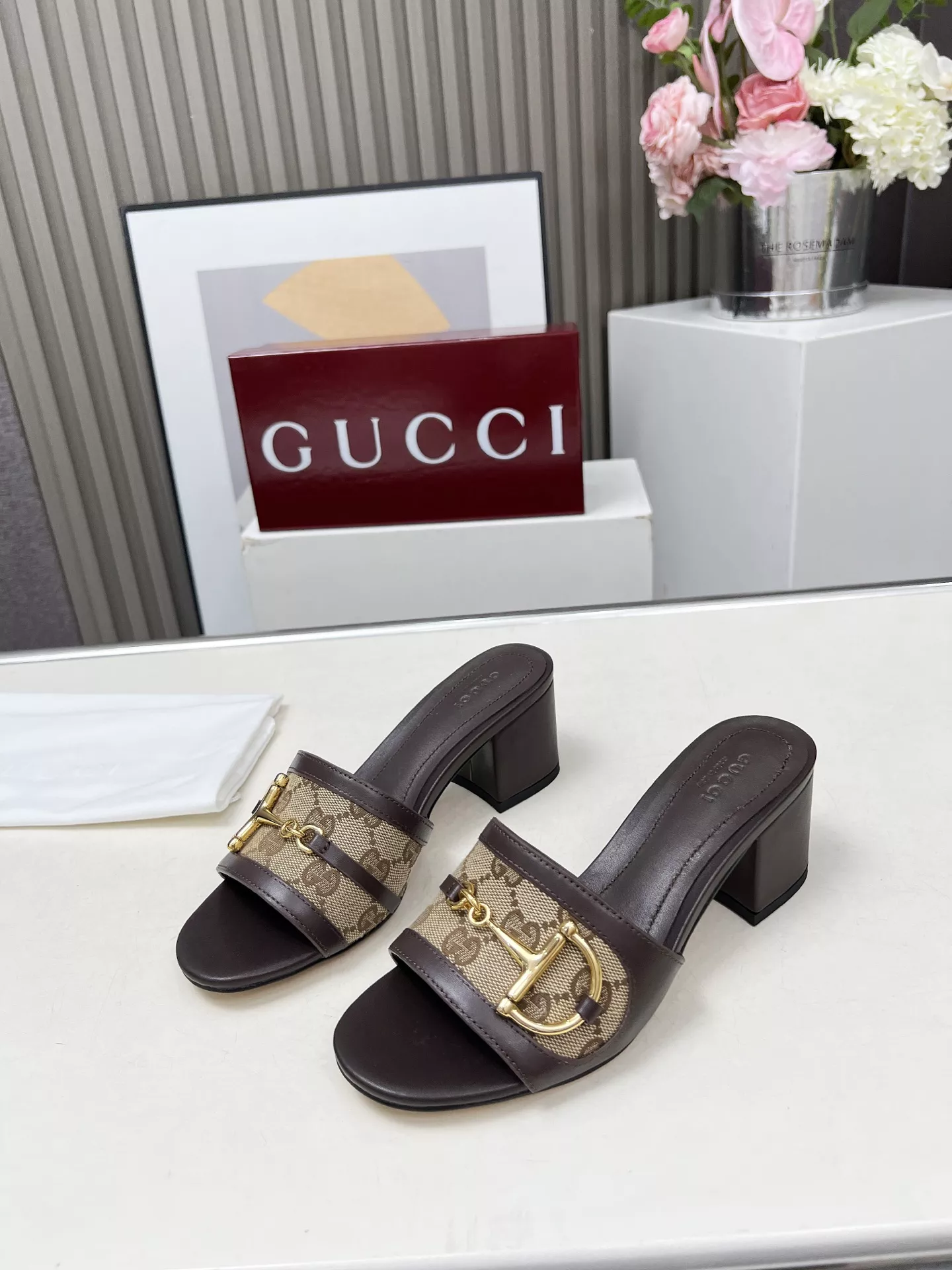 Gucci Slippers For Women Trendsetting 3244