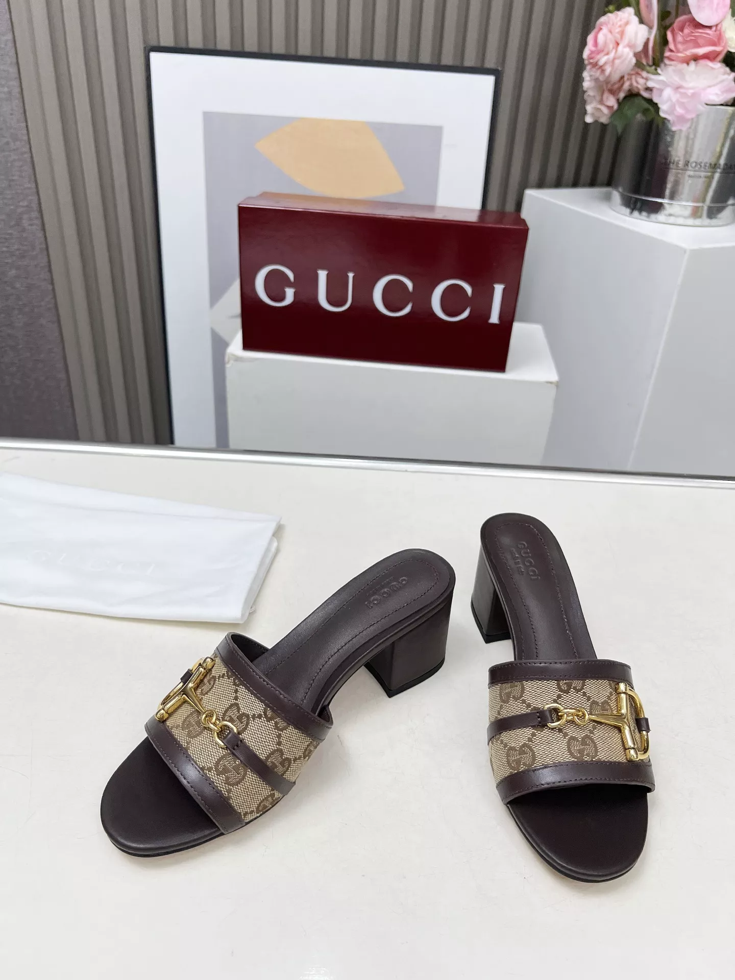 Gucci Slippers For Women Trendsetting 3244