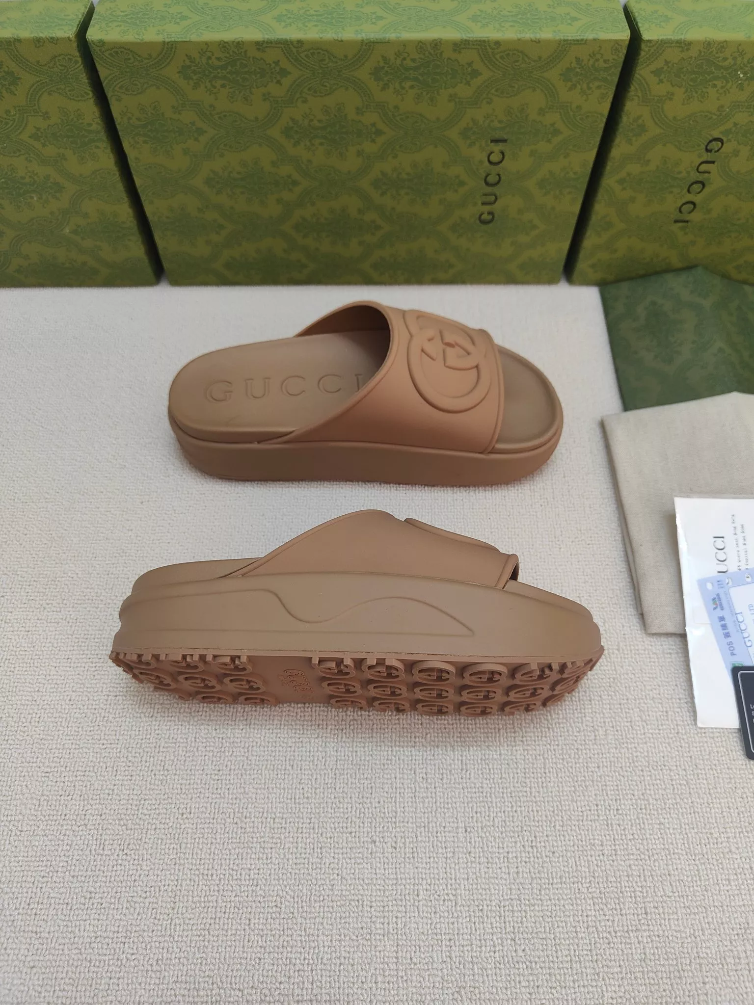 Gucci Slippers For Women Trendsetting 5151