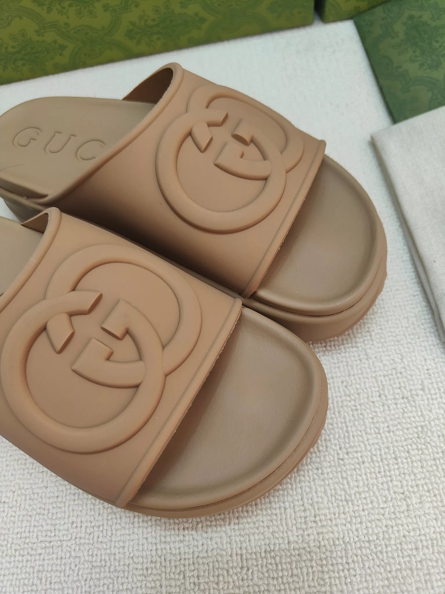 Gucci Slippers For Women Trendsetting 5151
