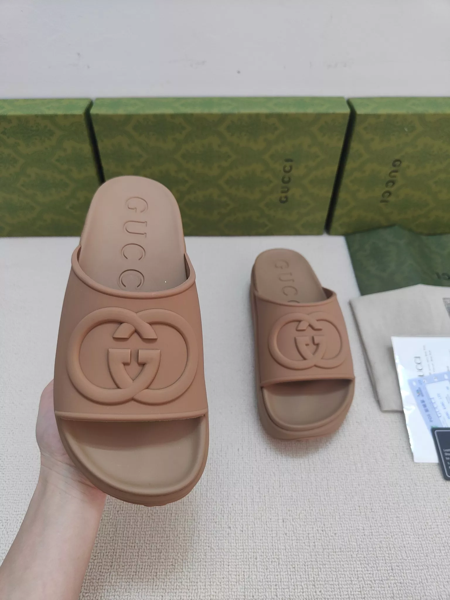 Gucci Slippers For Women Trendsetting 5151
