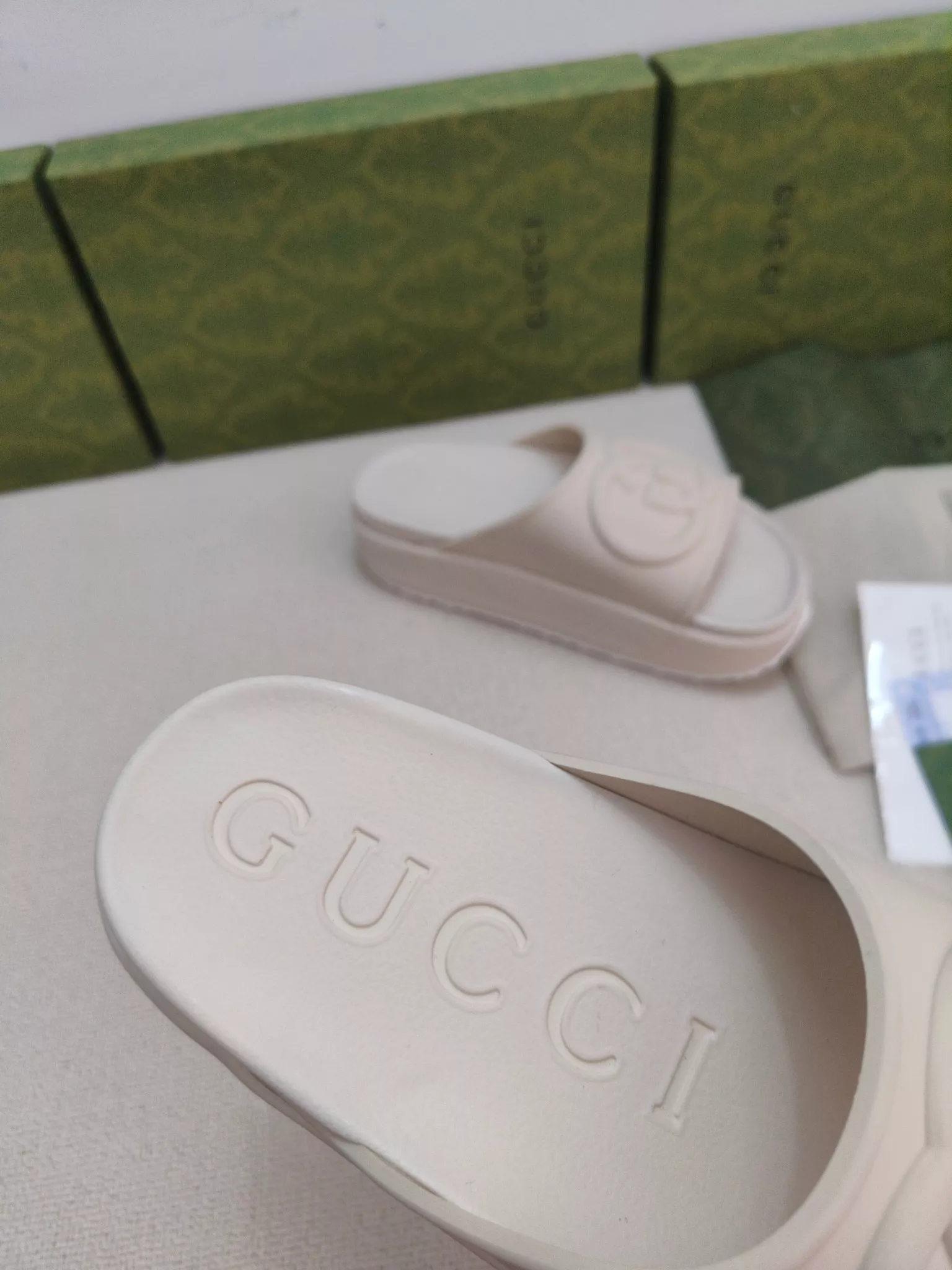 Gucci Slippers For Women Trendsetting 6616