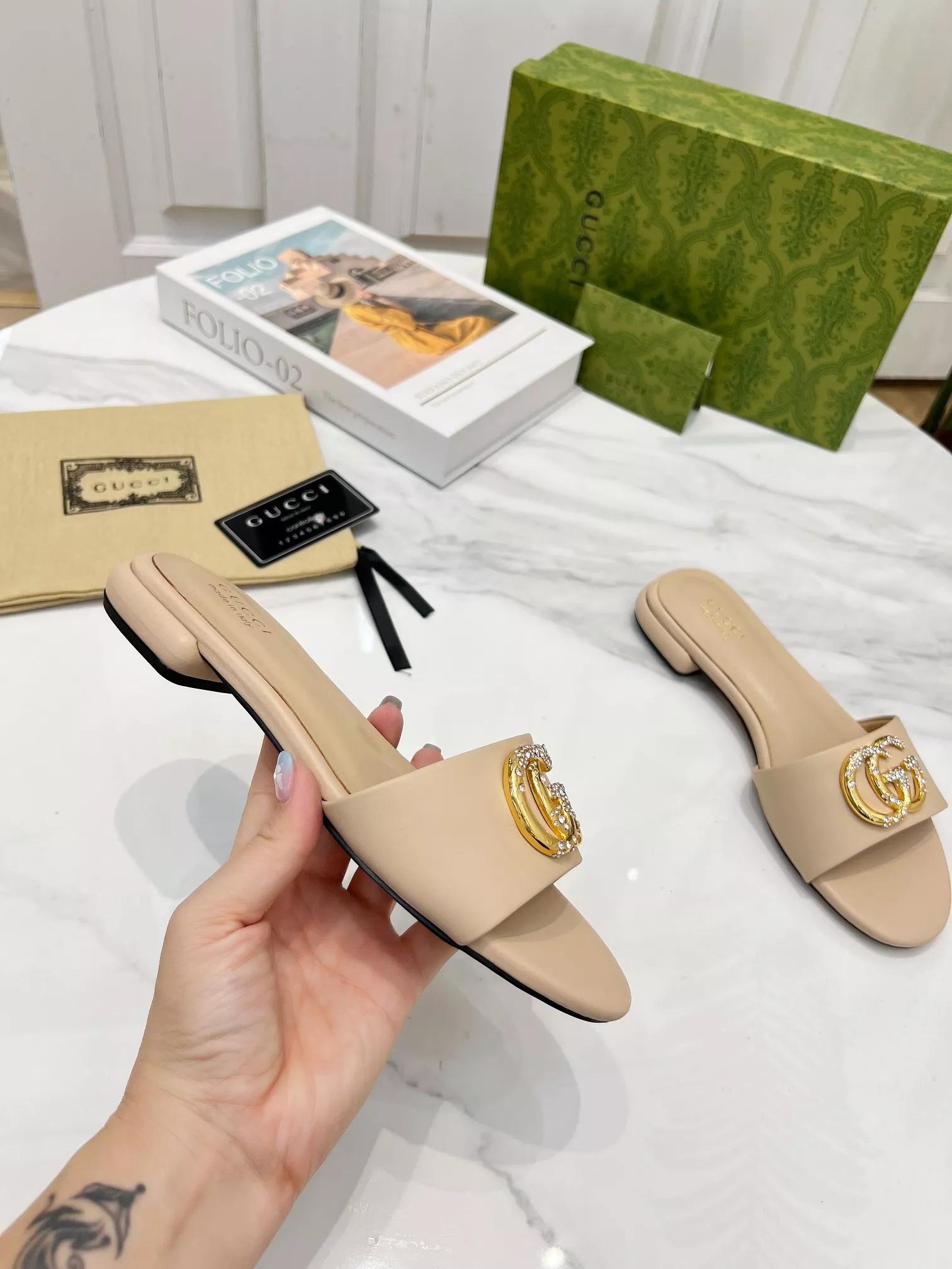Gucci Slippers For Women Trendsetting 8763