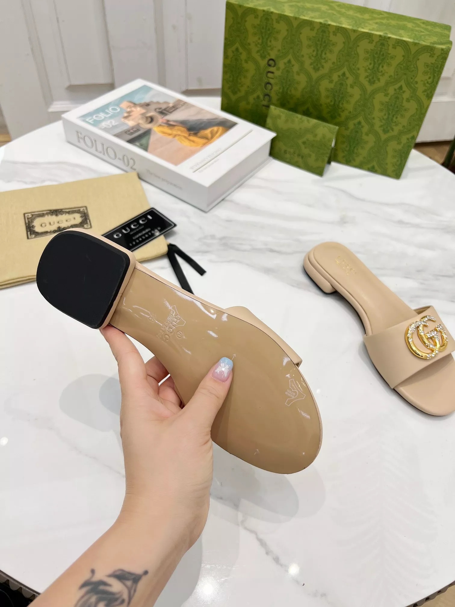 Gucci Slippers For Women Trendsetting 8763