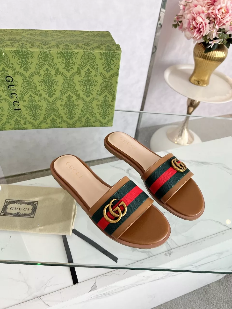 Gucci Slippers For Women Trendsetting 9867