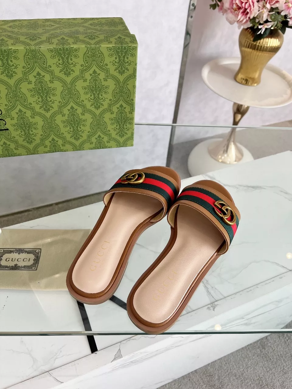 Gucci Slippers For Women Trendsetting 9867