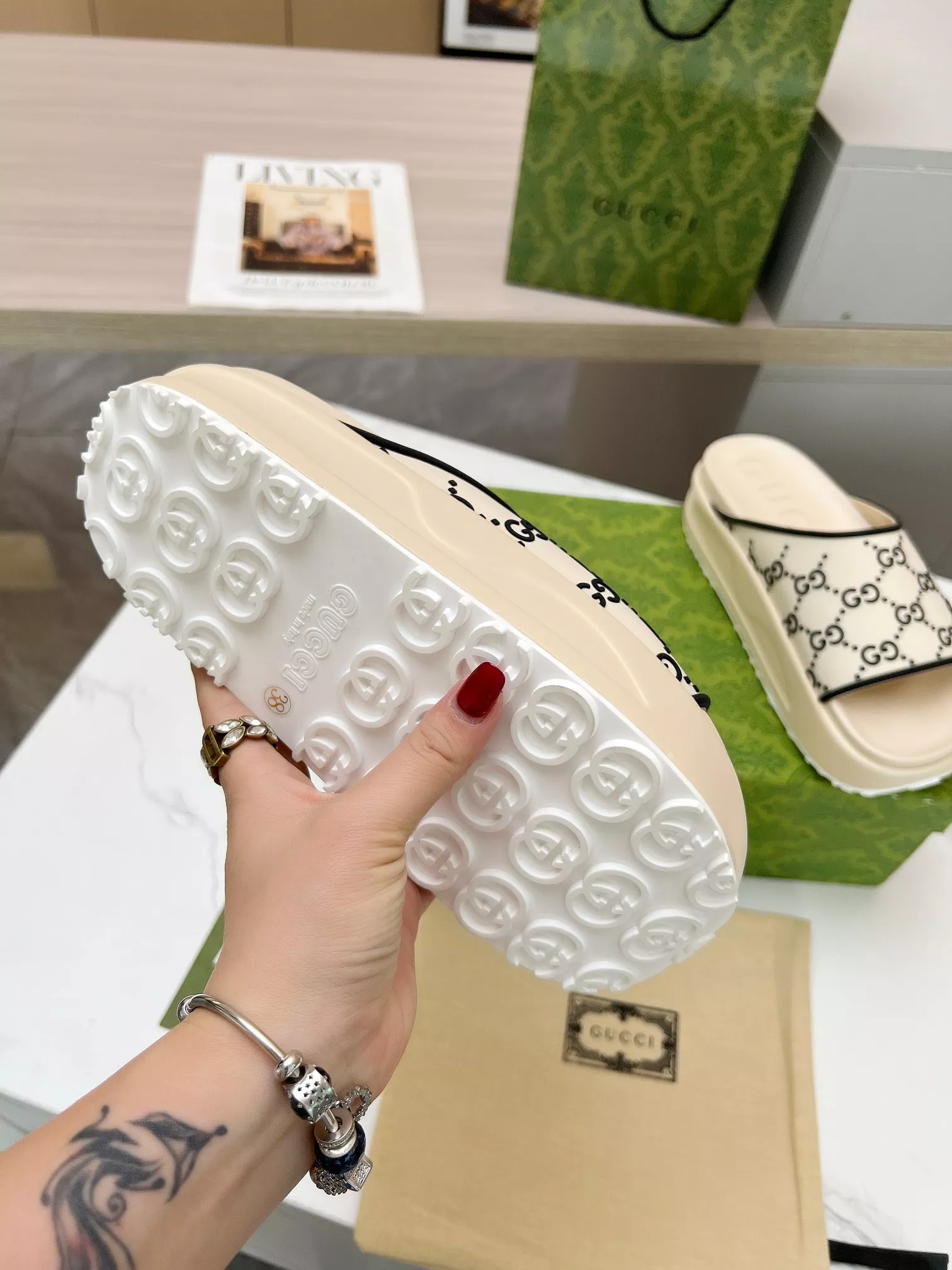 Gucci Slippers For Women Unique 7788