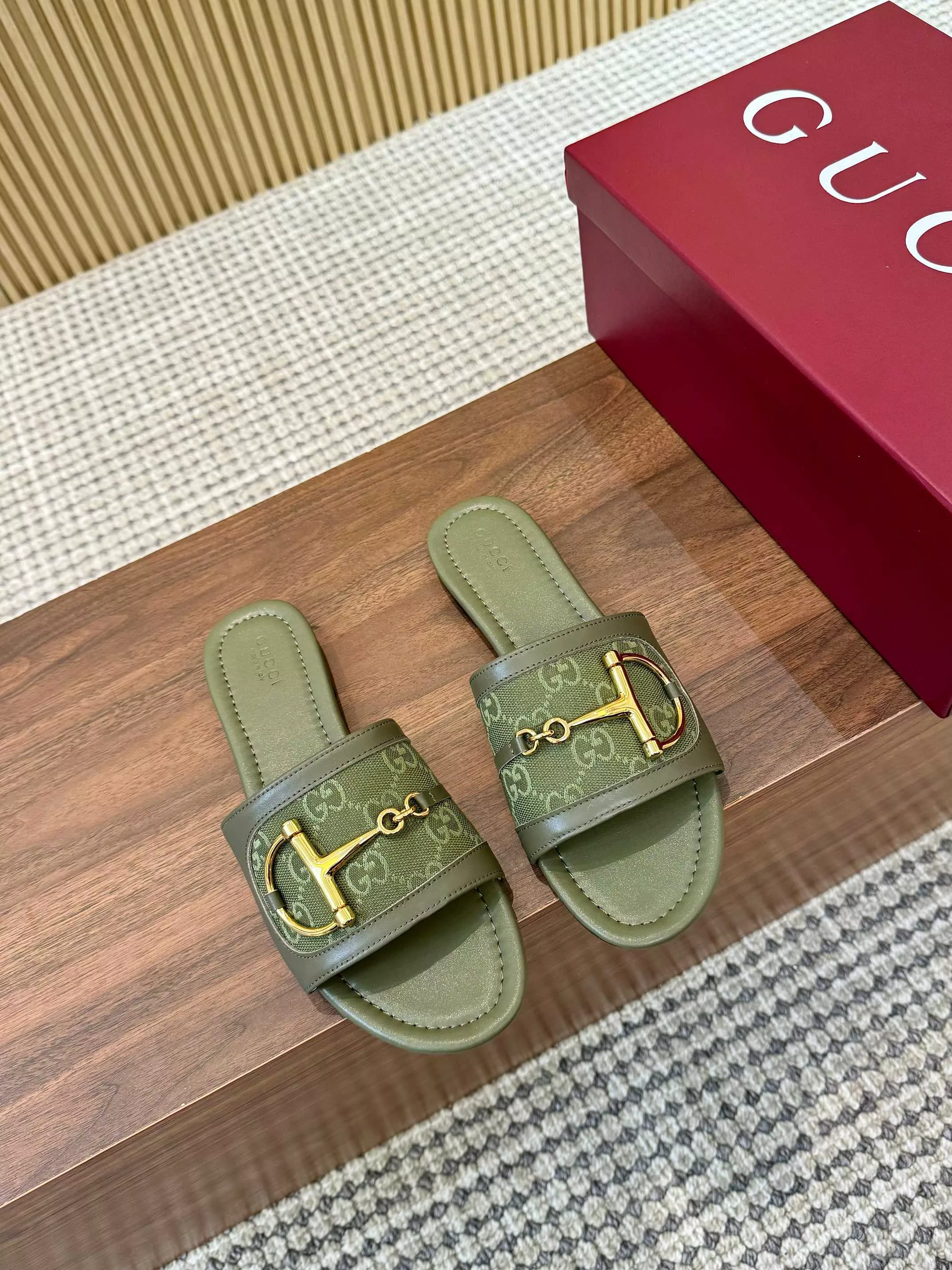 Gucci Slippers For Women UrbanStyle 953