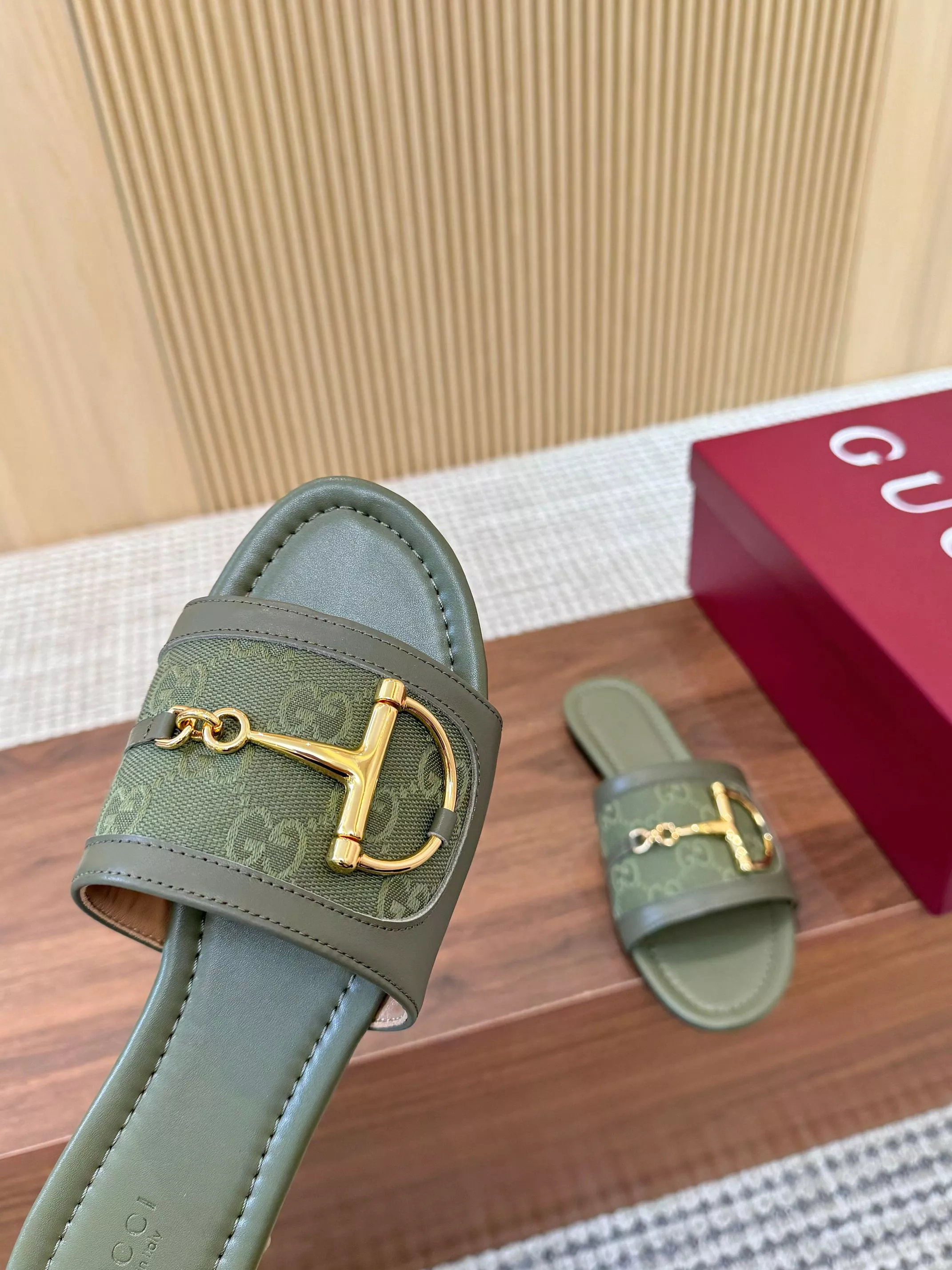 Gucci Slippers For Women UrbanStyle 953