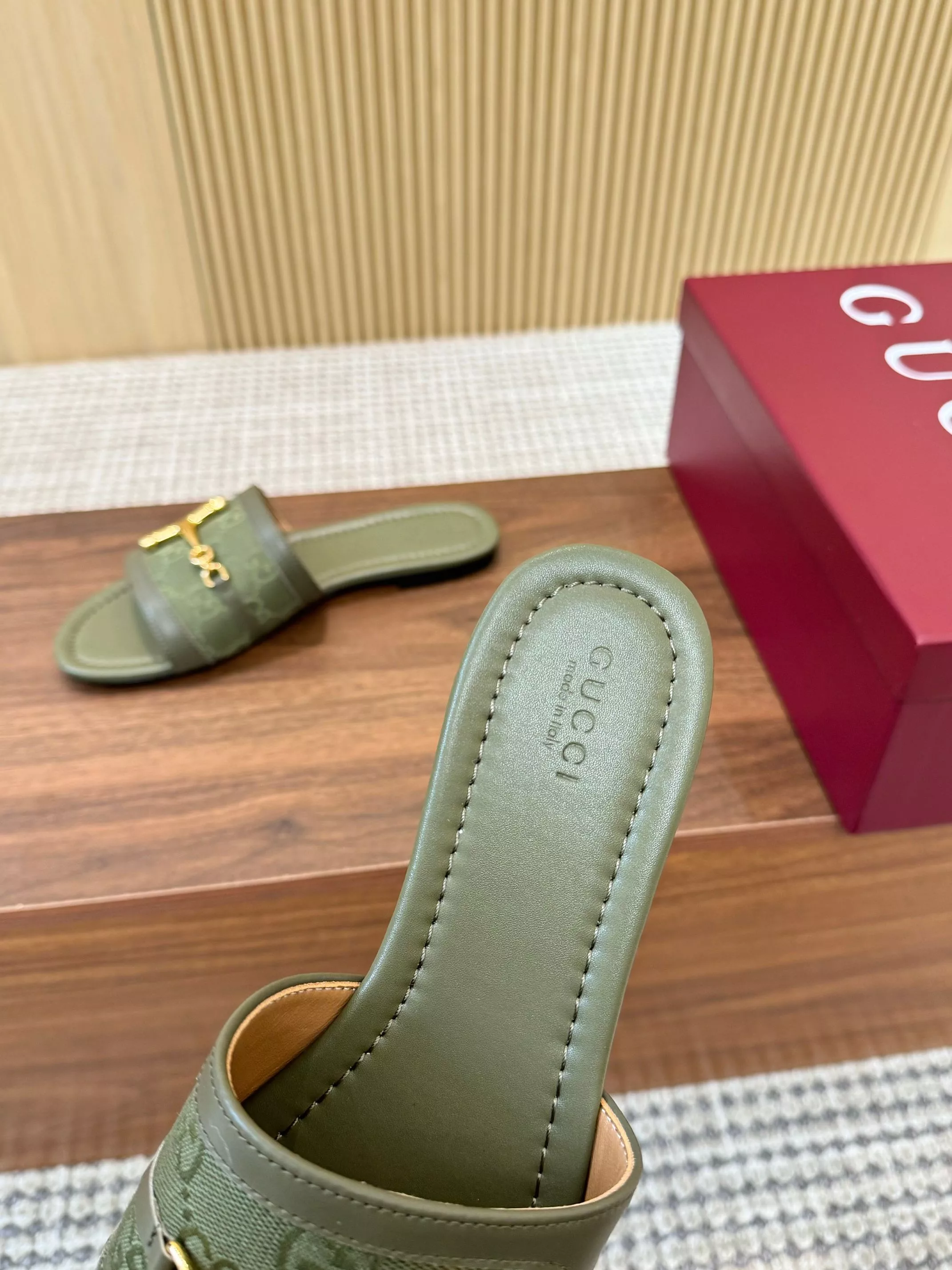 Gucci Slippers For Women UrbanStyle 953