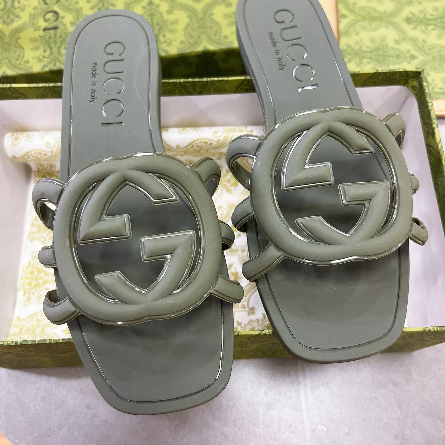 Gucci Slippers For Women Vibrant 1037