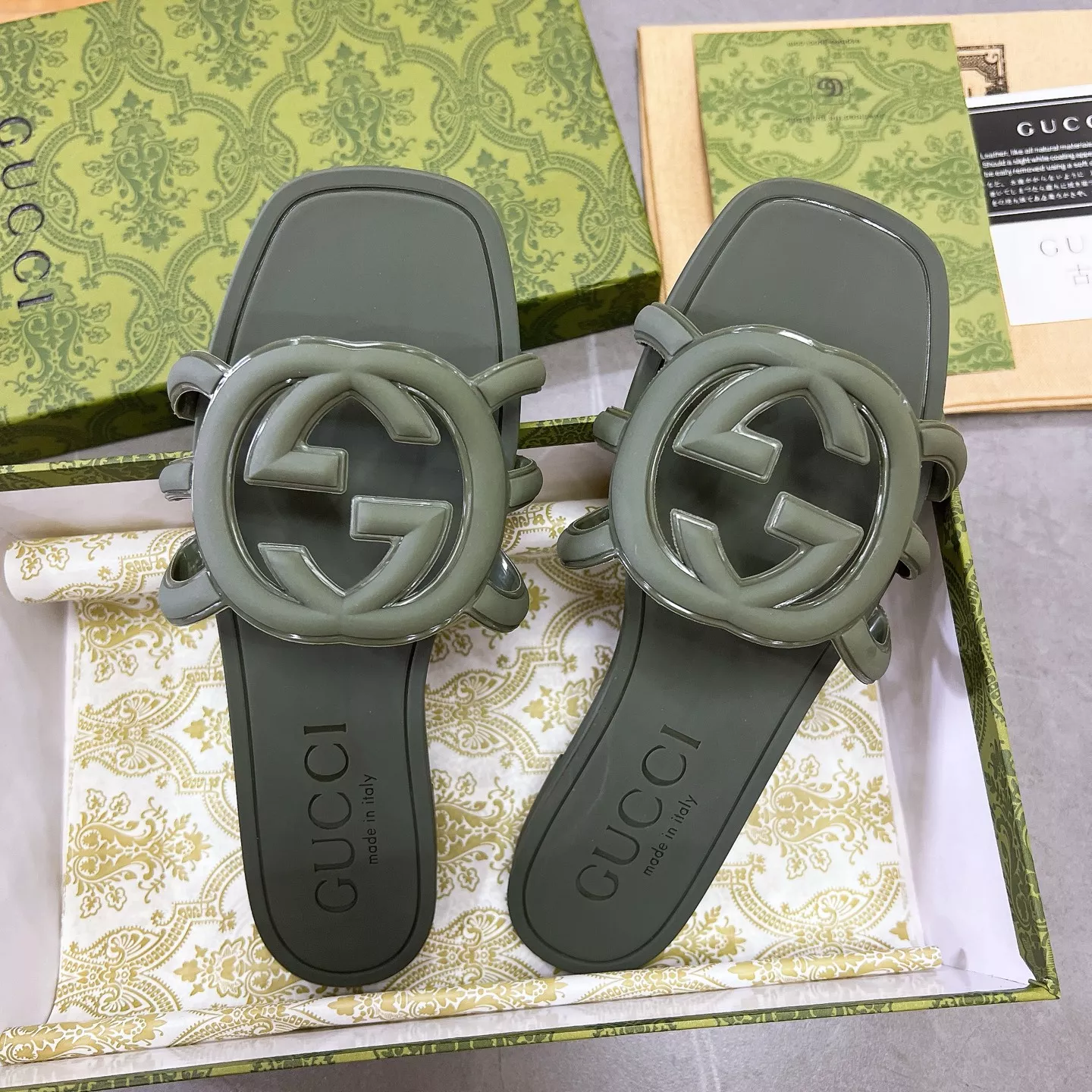 Gucci Slippers For Women Vibrant 1037