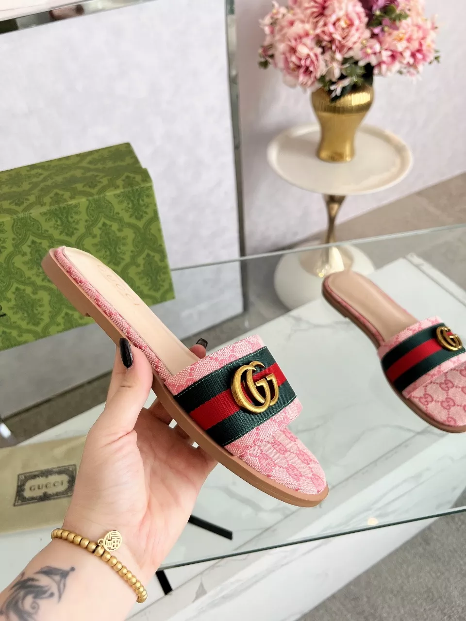 Gucci Slippers For Women Vibrant 2416