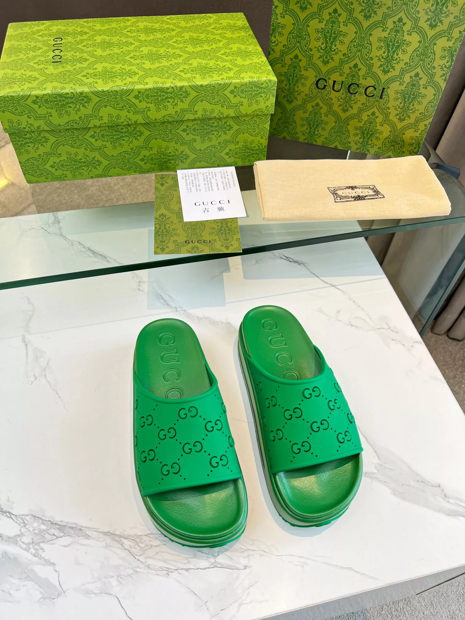 Gucci Slippers For Women Vibrant 3418