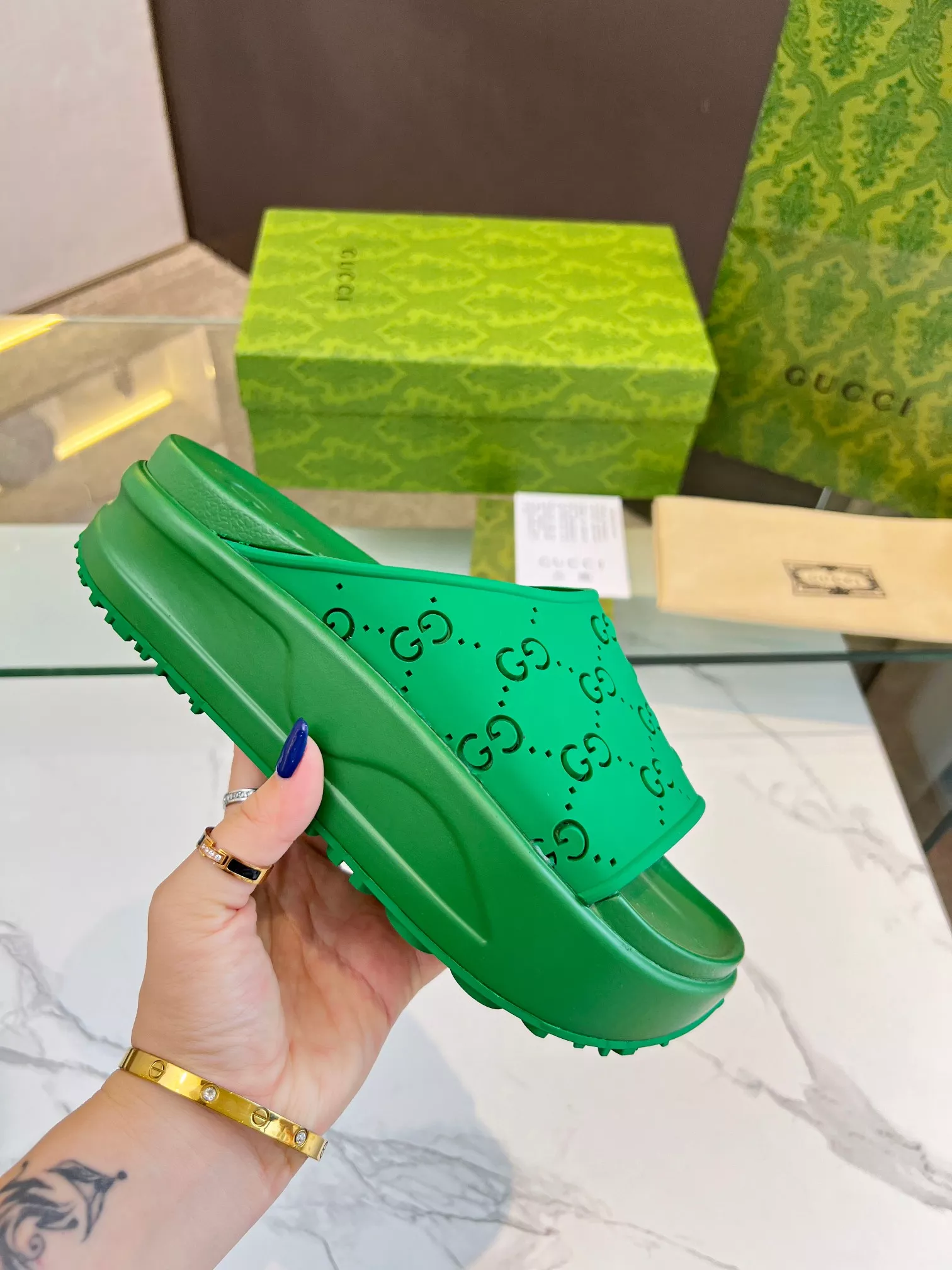 Gucci Slippers For Women Vibrant 3418