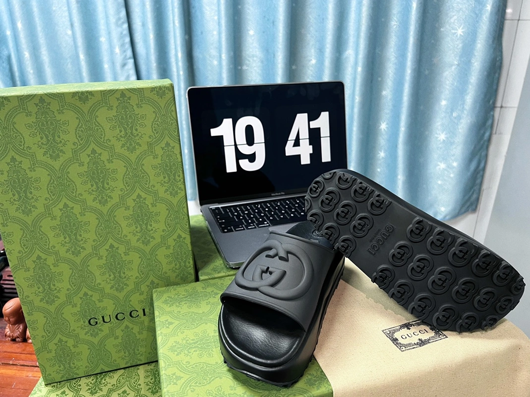 Gucci Slippers For Women Vibrant 9375