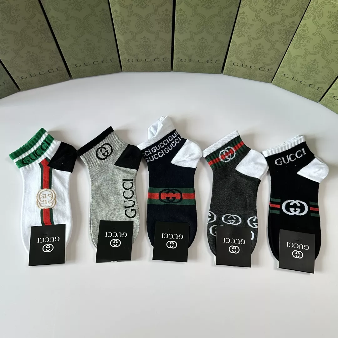 Gucci Socks For Unisex Sophisticated 7777