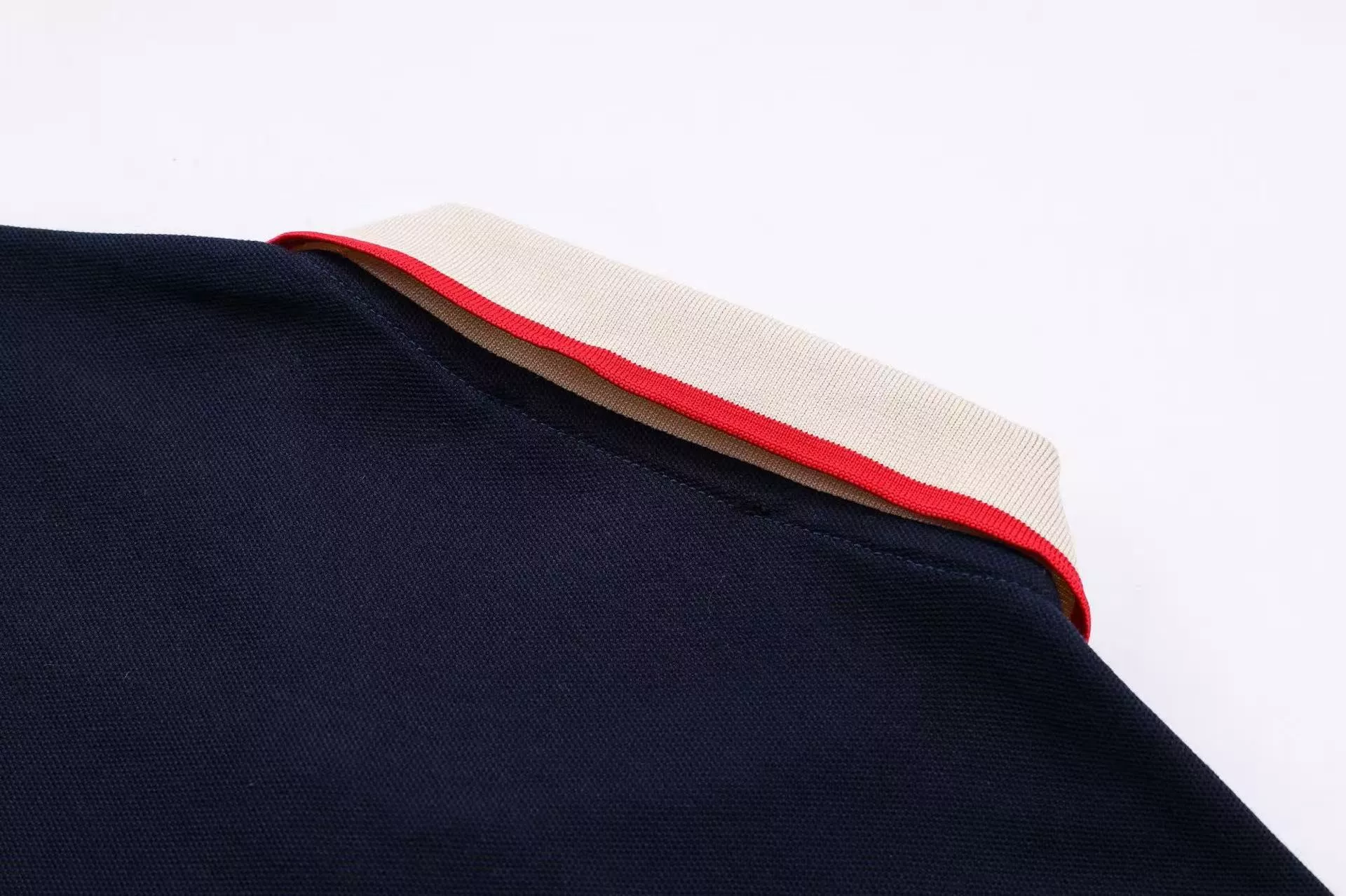 Gucci T-Shirts Short Sleeved For Men Compact 7646