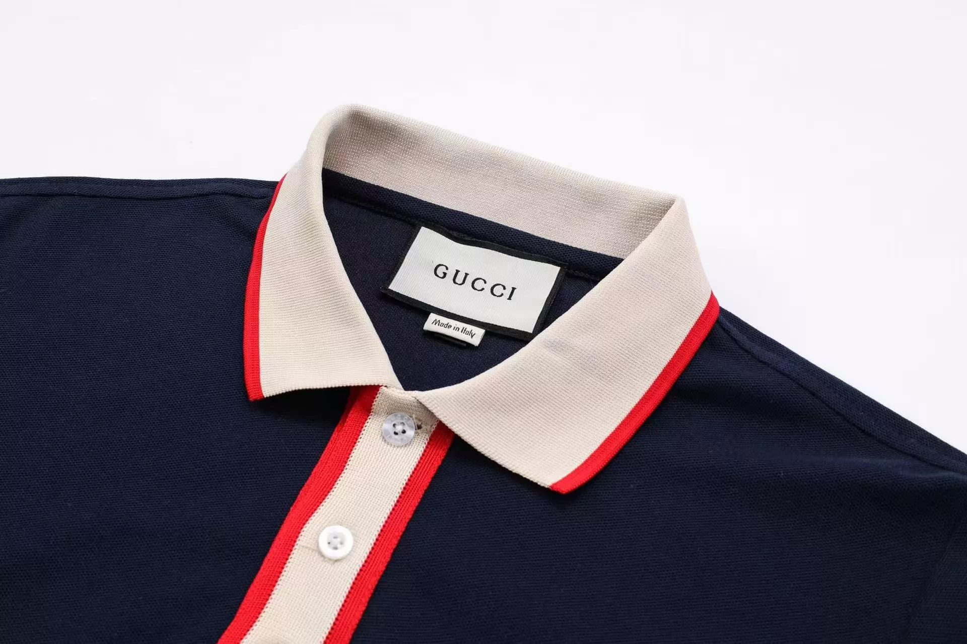 Gucci T-Shirts Short Sleeved For Men Compact 7646