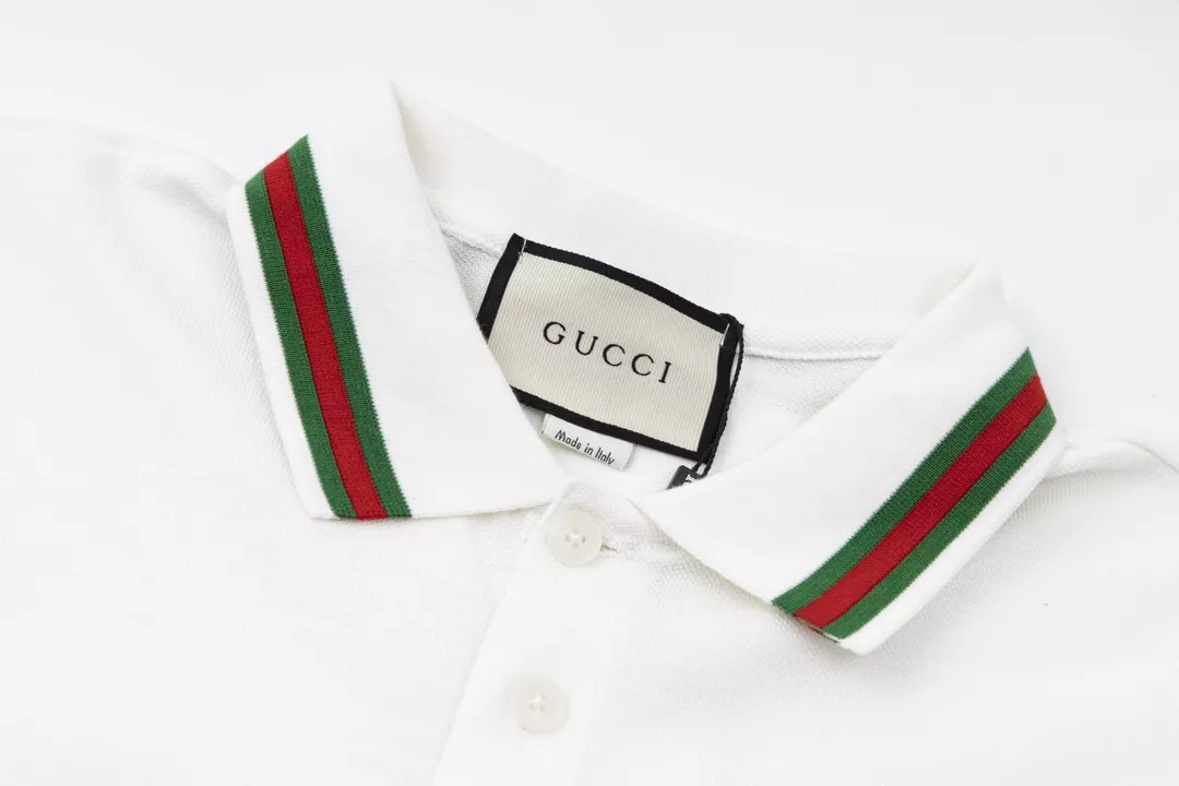 Gucci T-Shirts Short Sleeved For Men Sleek 4625