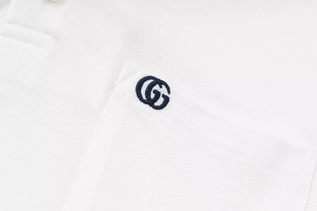 Gucci T-Shirts Short Sleeved For Men Sleek 4625