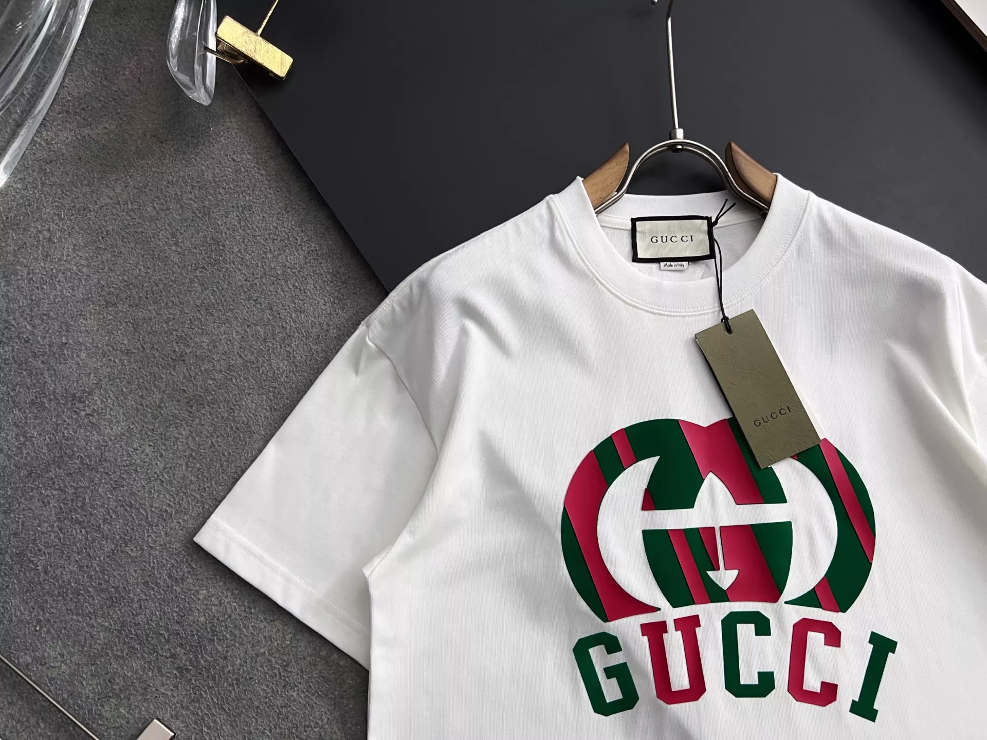 Gucci T-Shirts Short Sleeved For Men Stylish 4595