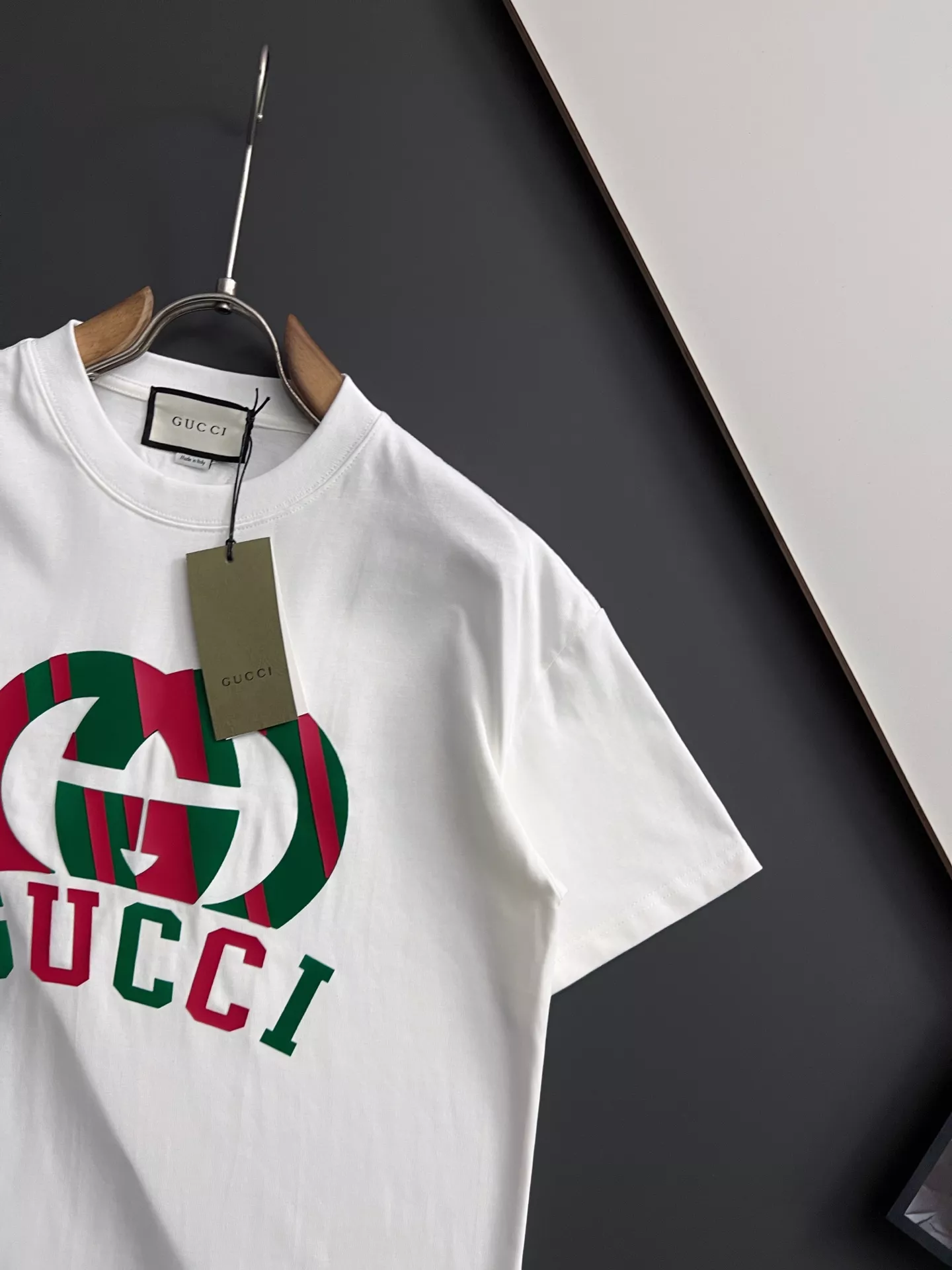 Gucci T-Shirts Short Sleeved For Men Stylish 4595