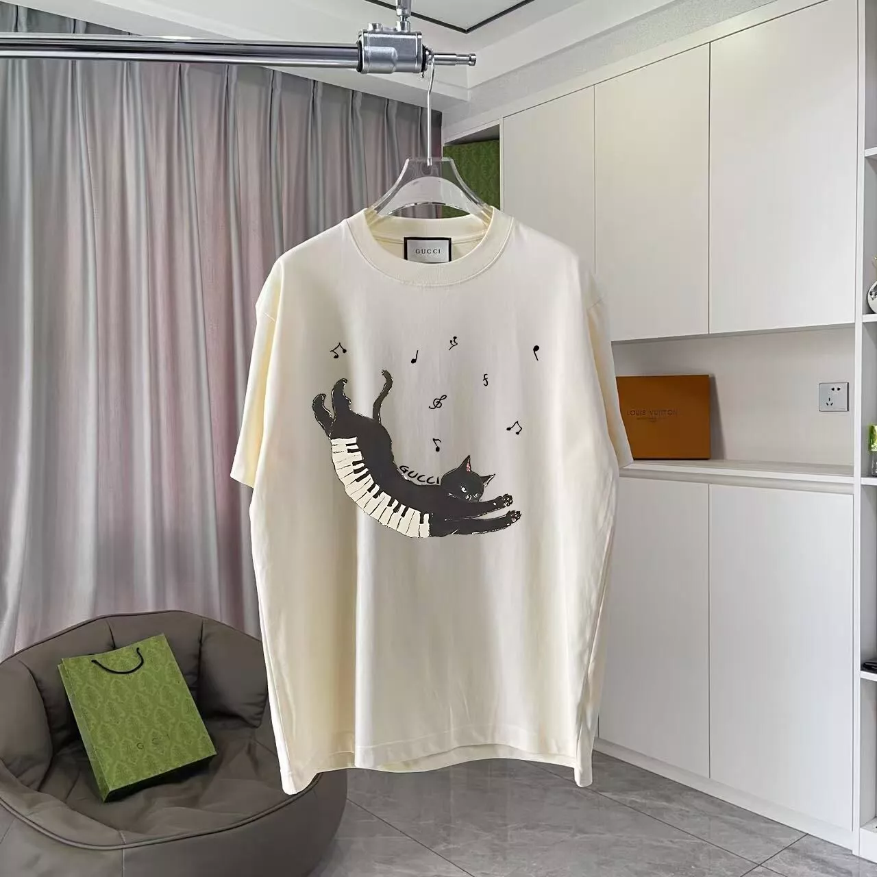 Gucci T-Shirts Short Sleeved For Unisex EyeCatching 2427
