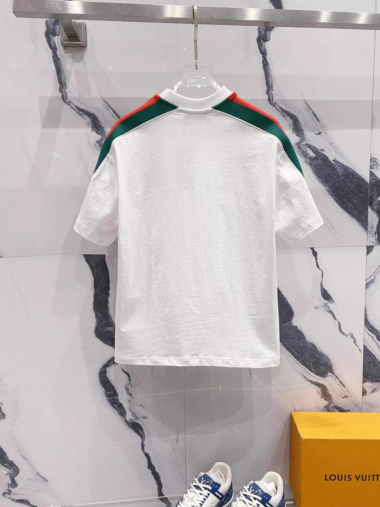 Gucci T-Shirts Short Sleeved For Unisex Lightweight 2075
