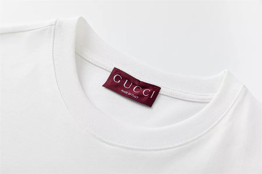 Gucci T-Shirts Short Sleeved For Unisex Sleek 1666