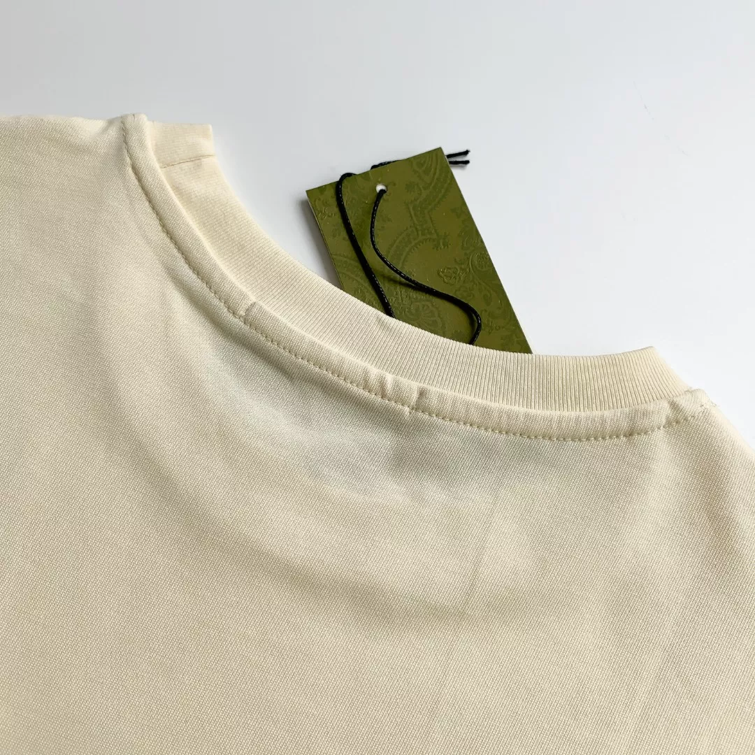 Gucci T-Shirts Short Sleeved For Unisex Sleek 3723
