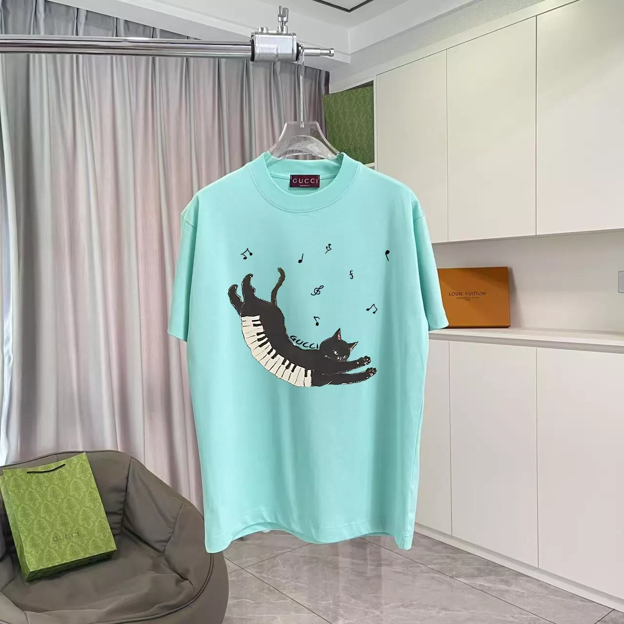 Gucci T-Shirts Short Sleeved For Unisex Timeless 9000