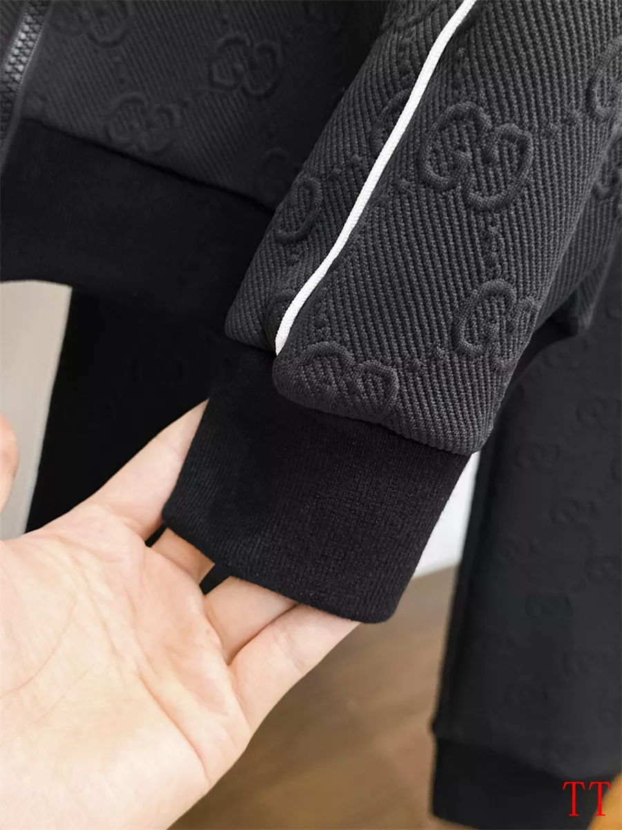 Gucci Tracksuits Long Sleeved For Men Affordable 5670