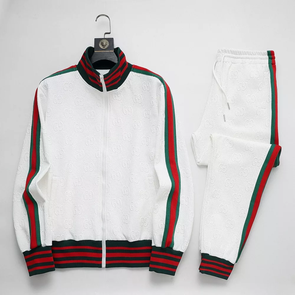 Gucci Tracksuits Long Sleeved For Men Cozy 3321