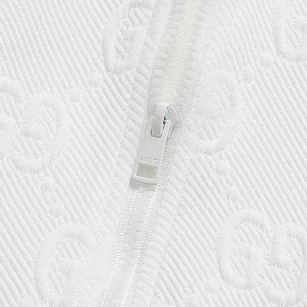 Gucci Tracksuits Long Sleeved For Men Cozy 3321