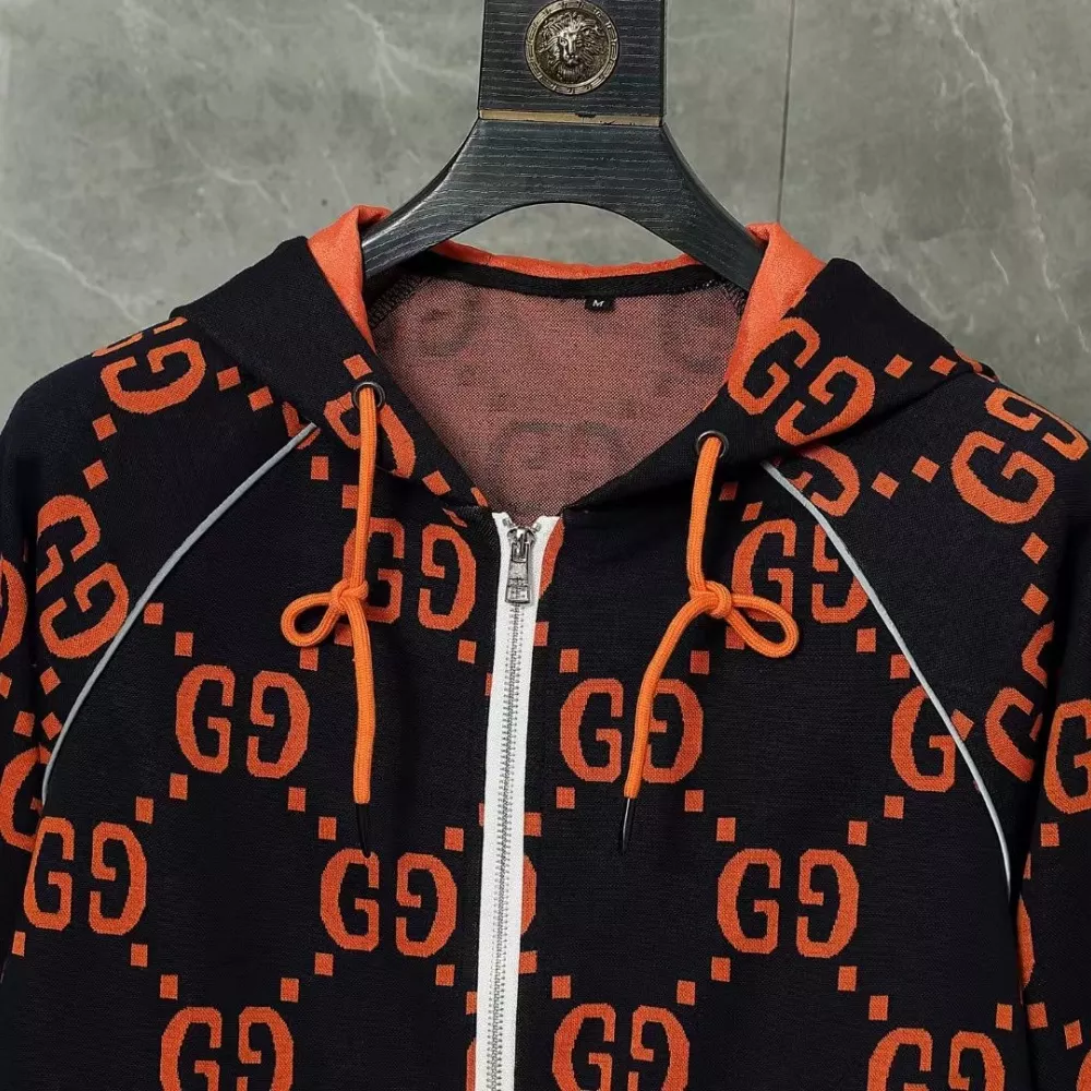 Gucci Tracksuits Long Sleeved For Men DailyWear 7794