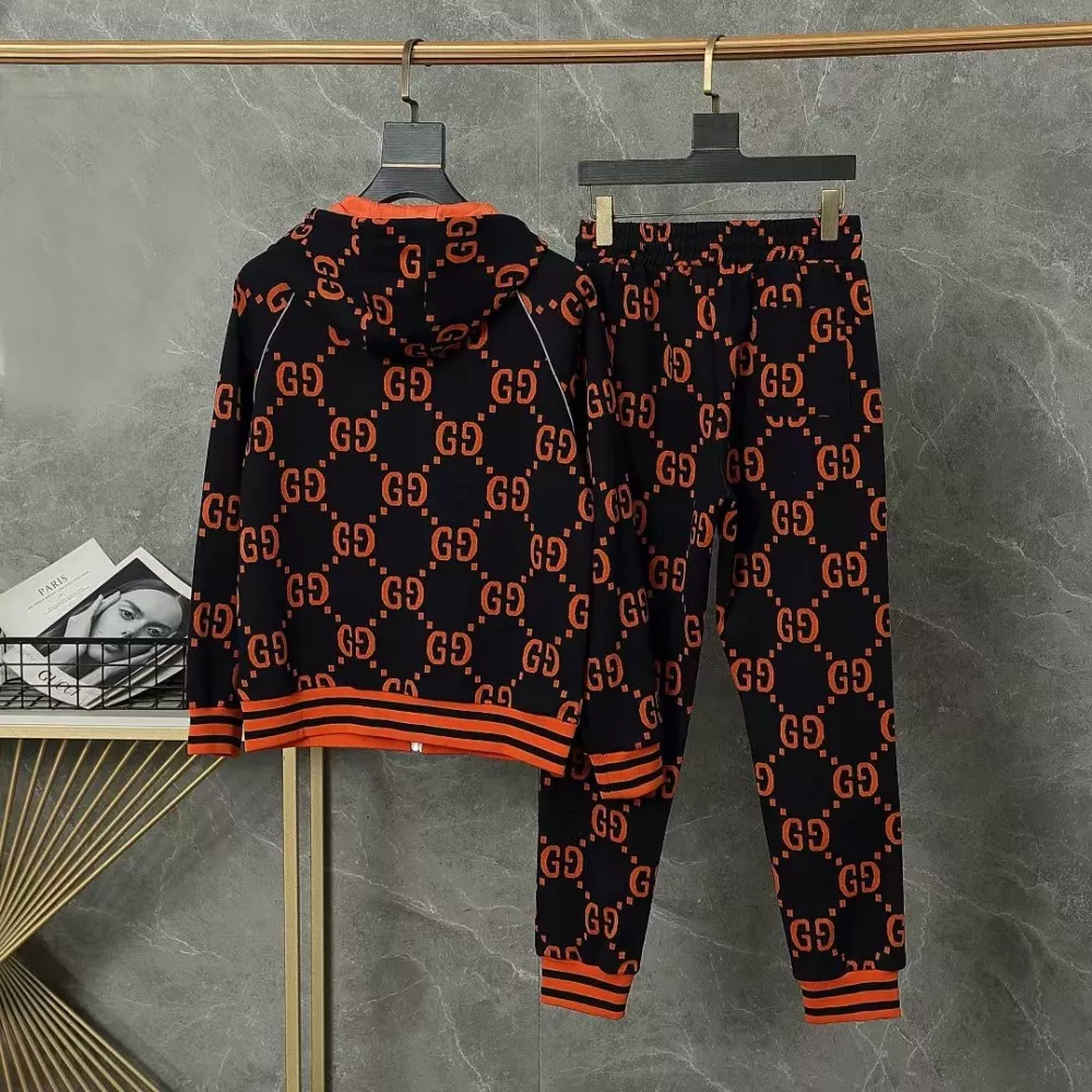 Gucci Tracksuits Long Sleeved For Men DailyWear 7794