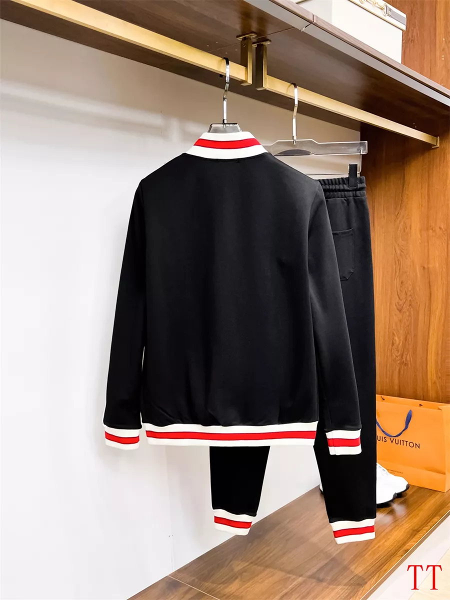 Gucci Tracksuits Long Sleeved For Men EasyMatch 9946