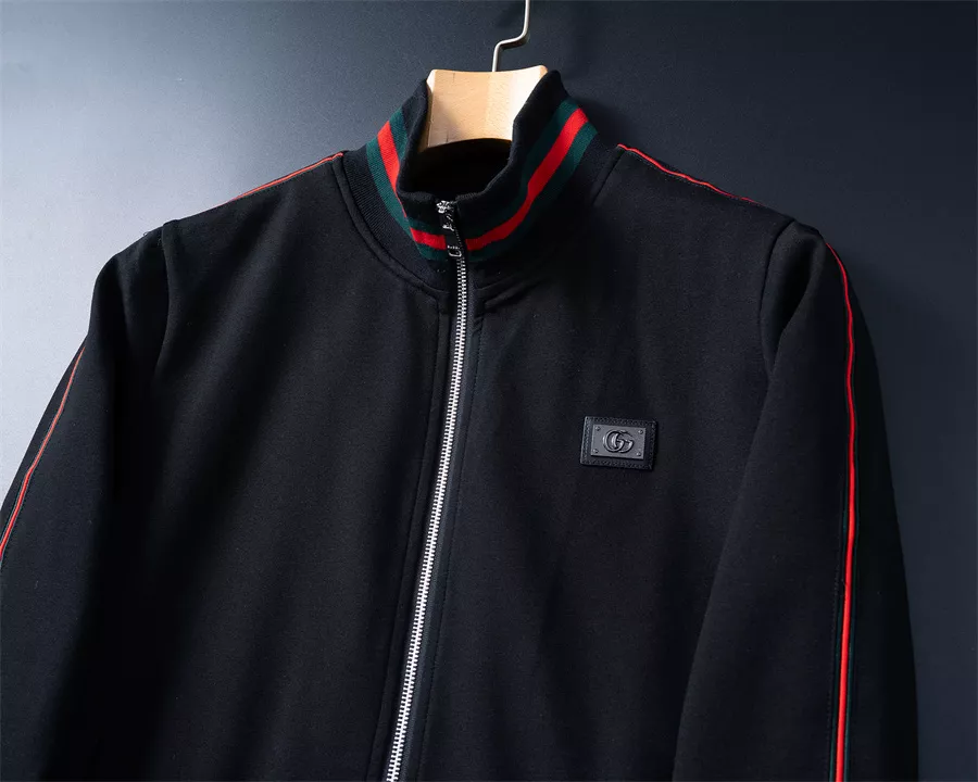 Gucci Tracksuits Long Sleeved For Men Fashionable 3681