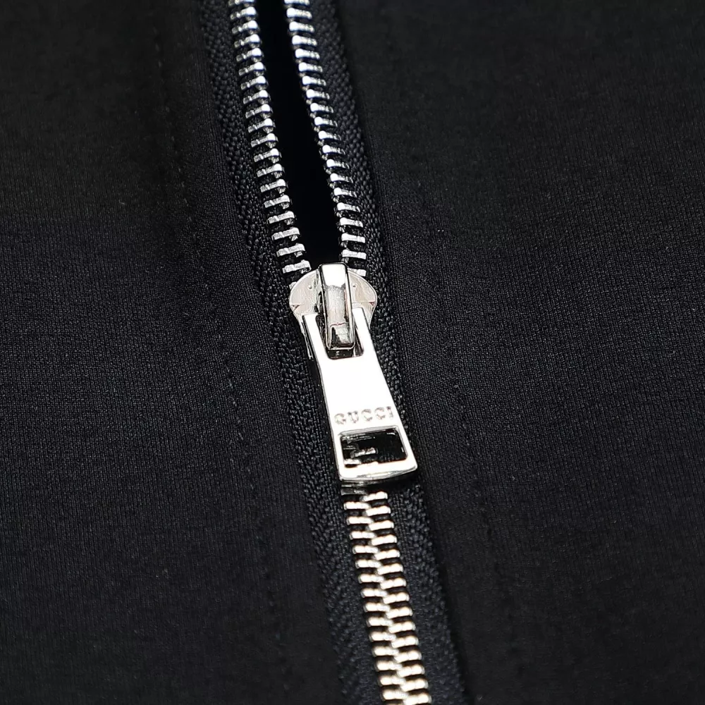 Gucci Tracksuits Long Sleeved For Men Refined 8083