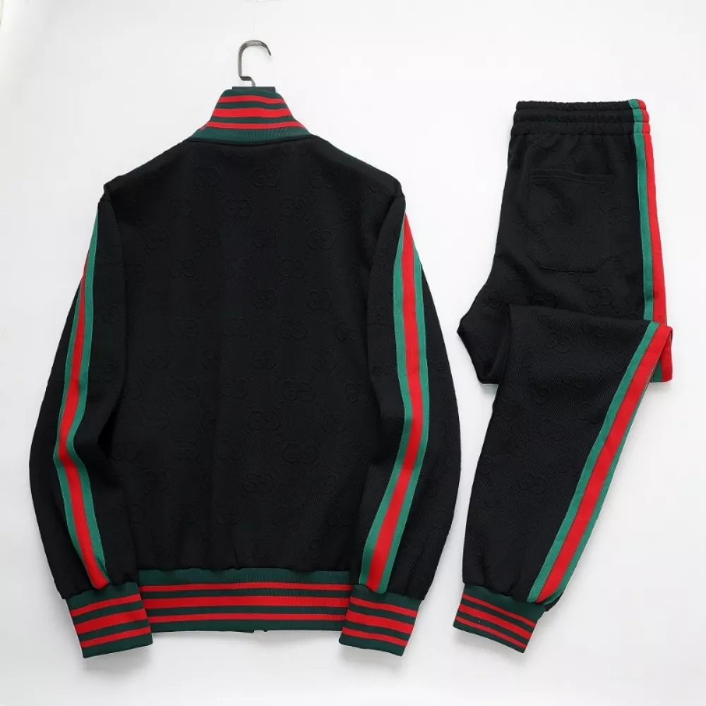 Gucci Tracksuits Long Sleeved For Men Sleek 2268