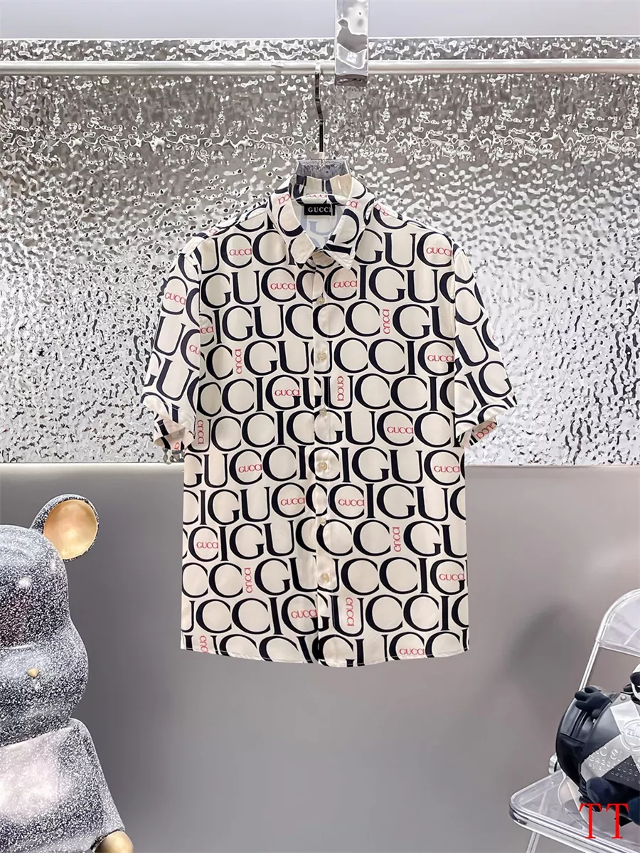 Gucci Tracksuits Short Sleeved For Men Bold 9334