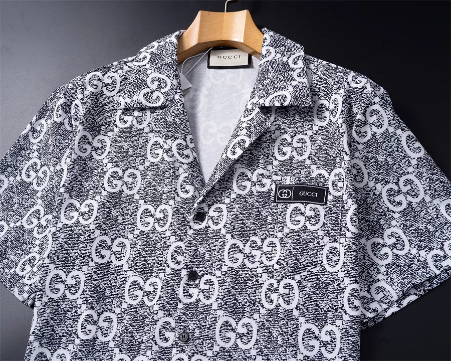 Gucci Tracksuits Short Sleeved For Men Bright 5466
