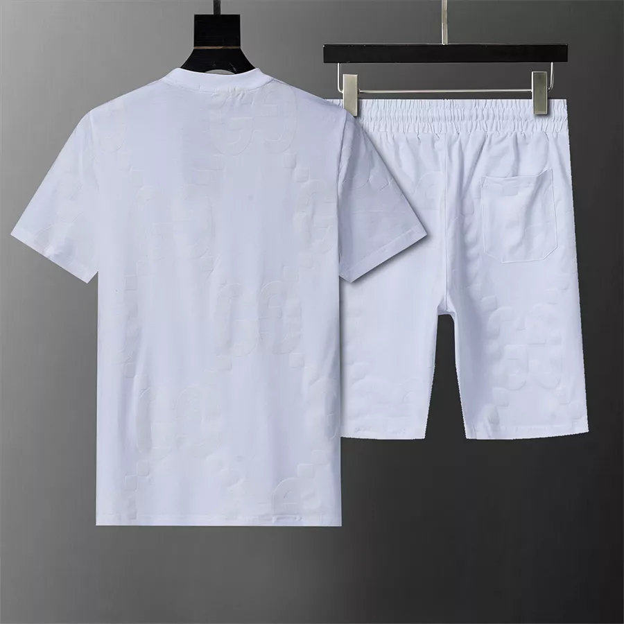 Gucci Tracksuits Short Sleeved For Men DailyWear 4754