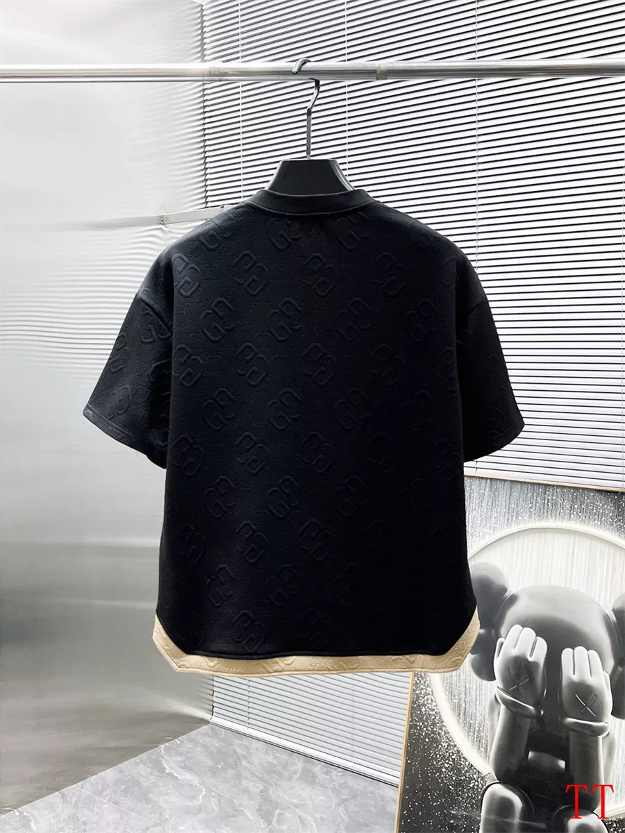 Gucci Tracksuits Short Sleeved For Men EasyMatch 9561
