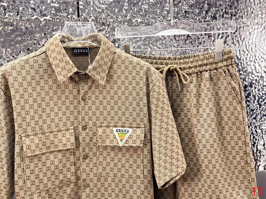 Gucci Tracksuits Short Sleeved For Men Efficient 1329