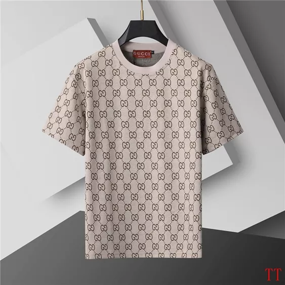 Gucci Tracksuits Short Sleeved For Men Elegant 9404