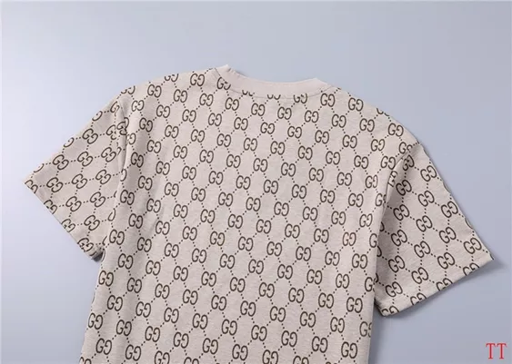 Gucci Tracksuits Short Sleeved For Men Elegant 9404